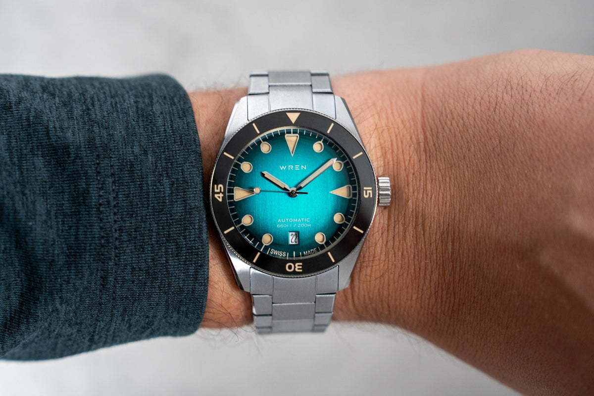 Wren Diver 38 on a 6.75 inch wrist, showing the lugs sitting inside the flat of the wrist