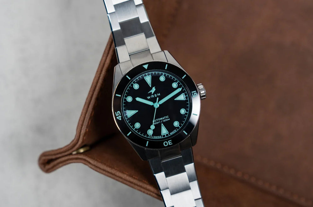 Wren Diver One Abyss bezel close-up