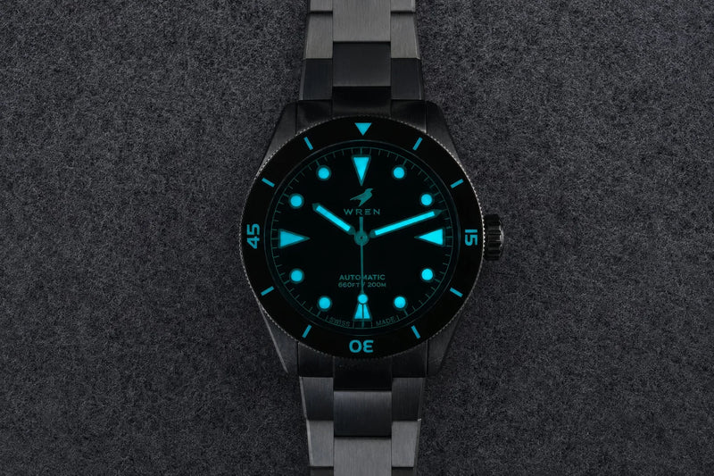 Fully Lumed Black Ceramic Bezel