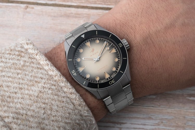 Diver One Sand